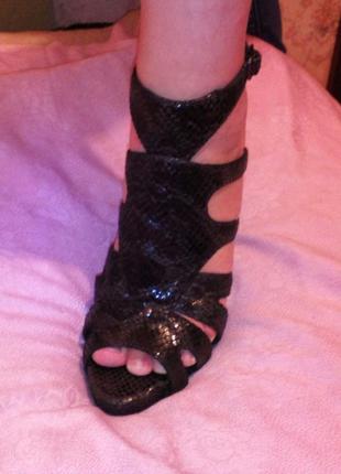 Эффектные босоножки gorgeous на 35-36 размер