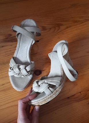 Босоножки босоножки на платформе zara