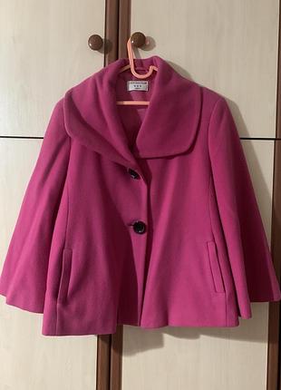 Женское короткое пальто