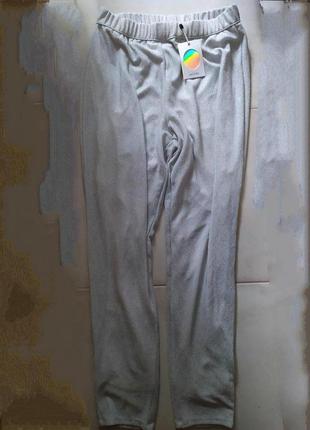 Блестящие брюки monki, серебристого цвета