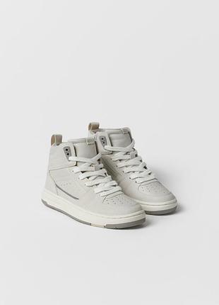 Високі кросівки zara 30р
