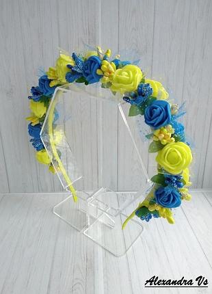 Патриотический венок обруч с розочками