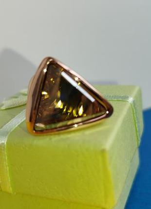 💎 люксовая бижутерия кольцо золотое с желтым камнем большим камень цитрин цвет золото перстень каблучка6 фото