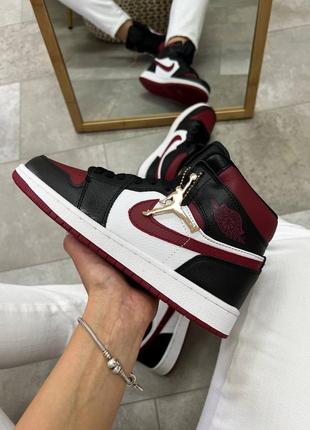 Женские кроссовки nike air jordan 1 high black wine white 37-38-39-40