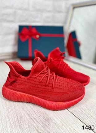 Кросівки стильні червоні