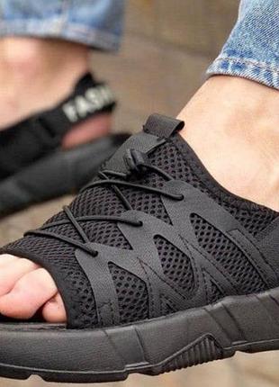 Сандалії 39-44р чорні маломірять