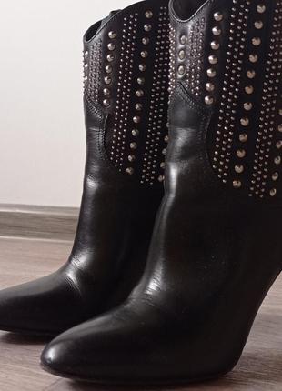 Ботильйони
saint laurent