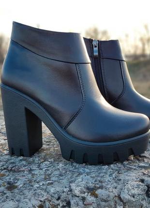 Модные ботильоны женские натуральные кожаные на высоком каблуке красивые модельные чёрные 39 размер2 фото