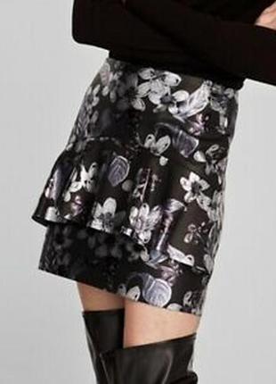 Zara юбка еко шкіра в квіти,оригінал1 фото