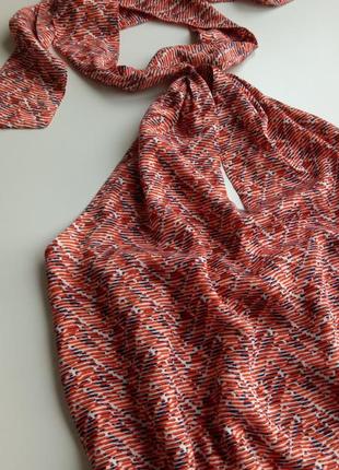 Красива літня блуза з відкритою спинкою з натуральної тканини