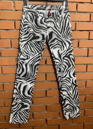 Джинси guess анімалістичний принт з блистівками 44 р