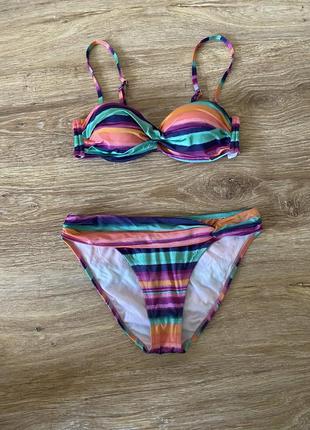 Шикарний, різнокольоровий, в стилі радуги, купальник, від дорогого бренду: la