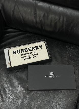 Burberry wallet white online