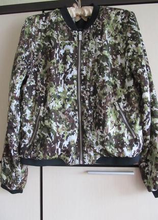 Красивая и стильная  кофта ветровка летняя куртка бомбер1 фото