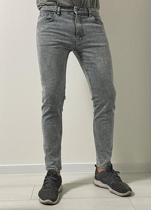 Джинси bershka skinny (w31 l30)