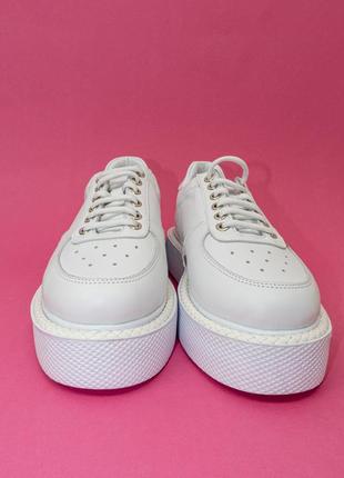 Жіночі кросівки кеди шкіряні білі демісезонні 39 кроссовки кеды женские кожаные nemca5 фото