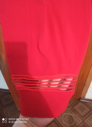 Очень красивое платье, красного цвета, сверху вставка сетка,и снизу, вставка сетка3 фото