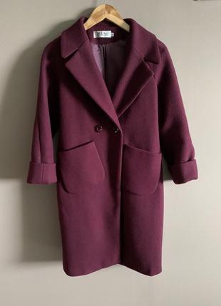 Пальто жіноче
