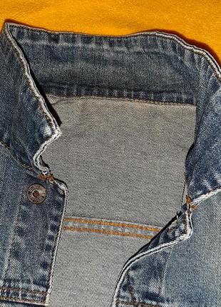 Zara джинсова куртка на ґудзиках8 фото