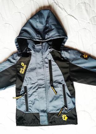 Ветровка на флисе весенняя осенняя демисезонная куртка утепленная jack wolfskin 92 размер