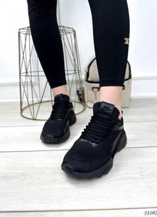 Чорні текстильні кросівки