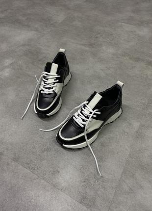 Кросівки з натуральної шкіри