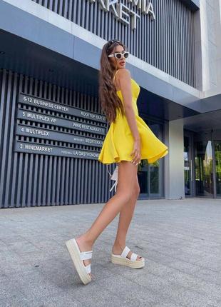 Платье короткое желтое однотонное на шлейках приталено качественная стильная5 фото