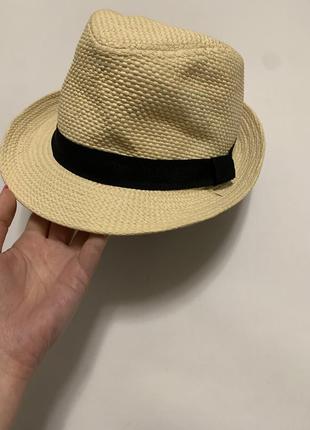 Модний солом’яний капелюх