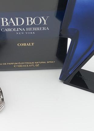 Carolina herrera
bad boy cobalt
парфумована вода для чоловіків3 фото