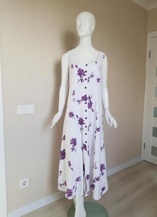 Легкое нежное платье на пуговицах bpc