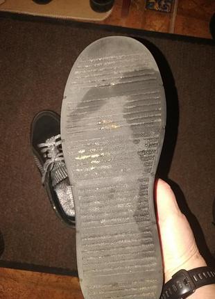 Кожаные кеды очень удобные famili