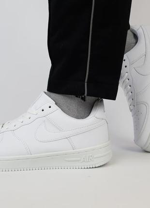 Кроссовки мужские белые низкие nike air force 1 classic low white найк аир форс 1 обувь мужская