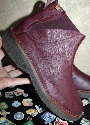 39 разм. шикарные ботинки el naturalista. кожа длина по внутренней стельке 25,5 см., ширина подошвы