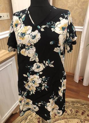 Яркое новое вискозное платье р56
