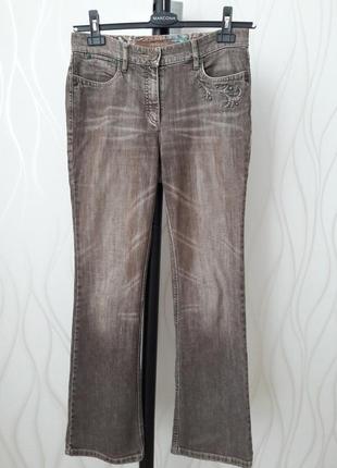 Супер красивые, необыкновенные джинсы коричневого цвета. jeneric jeans