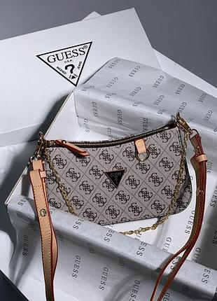 Женская стильная коричневая сумка guess тренд сезона