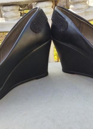 Черные женские туфли на платформе zenden3 фото