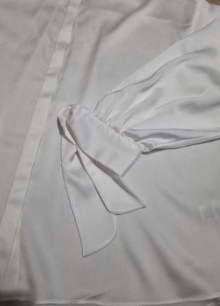 Сатиновая блуза с рукавами на завязках7 фото