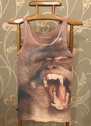 Дуже гарна та стильна брендова маєчка.