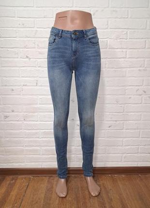 Гарні жіночі джинси скінні узкачі суперстрейч