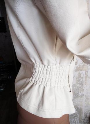 М белая короткая куртка из искусственной кожи с резинкой в талии new look3 фото