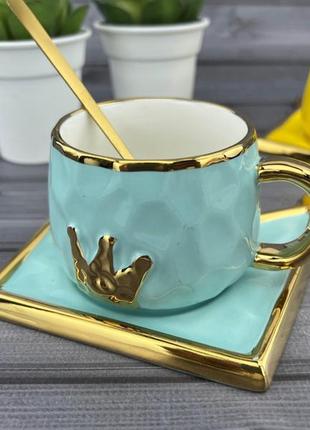 Керамическая чашка с блюдцем и ложечкой gold crown голубая