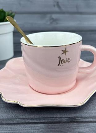 Керамическая чашка с блюдцем и ложечкой color shell розовая