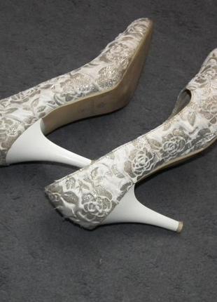 Красивые белые свадебные туфли в отл.сост,стелька-25 см2 фото