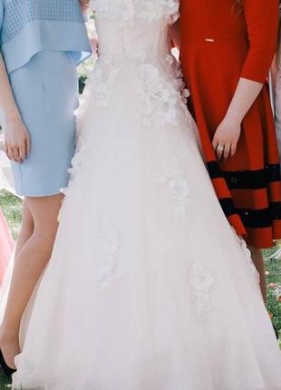 Свадебное платье с открытой спинкой3 фото