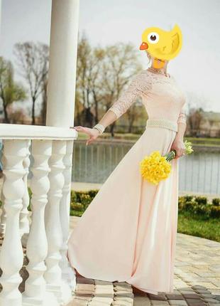 Вечернее платье