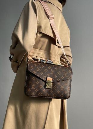 Женская стильная коричневая розовая сумка тренд сезона бренд6 фото