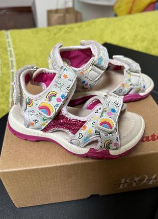 Сандалі дитячі для дівчинки 25р , bata