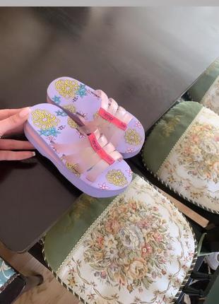 Тапки шлепанцы на девочку новые брендовые zara розовые резиновые чешки балетки пляжные тапки3 фото