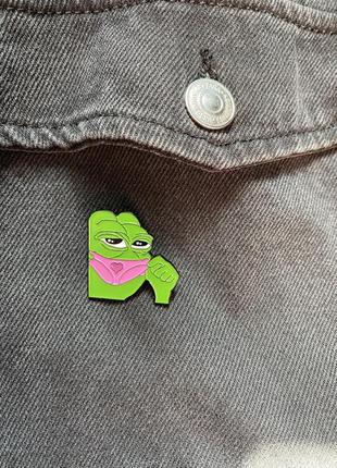 Піни, значки з жабкою пепе, значки на одяг, значки на рюкзак3 фото